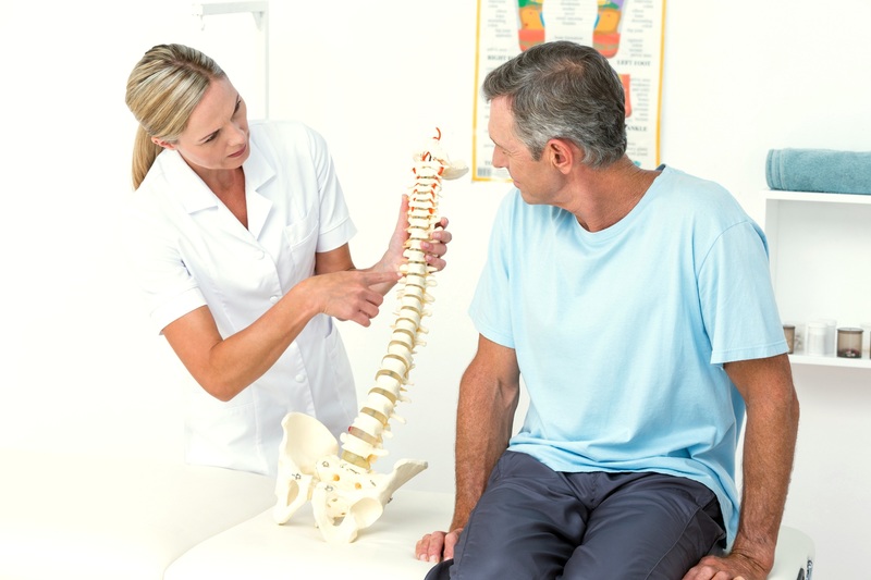 К какому врачу обратиться с остеопорозом?